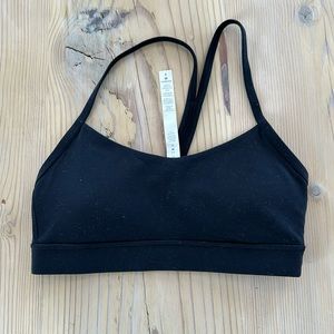 Lululemon Flow Y Bra Nulu Light Support (Size 4), Black